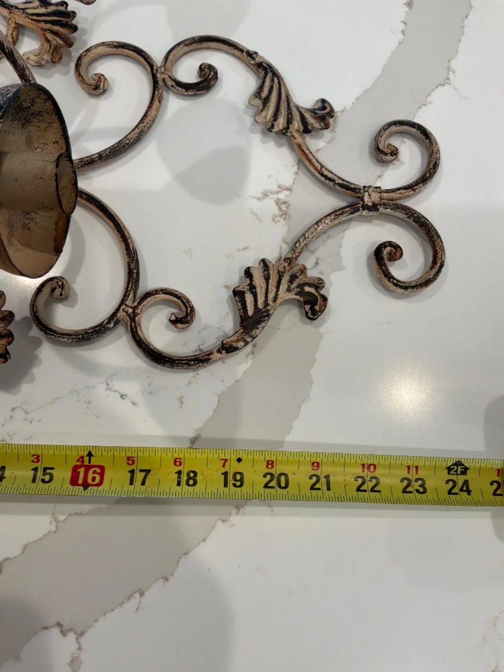 Wall candle holder